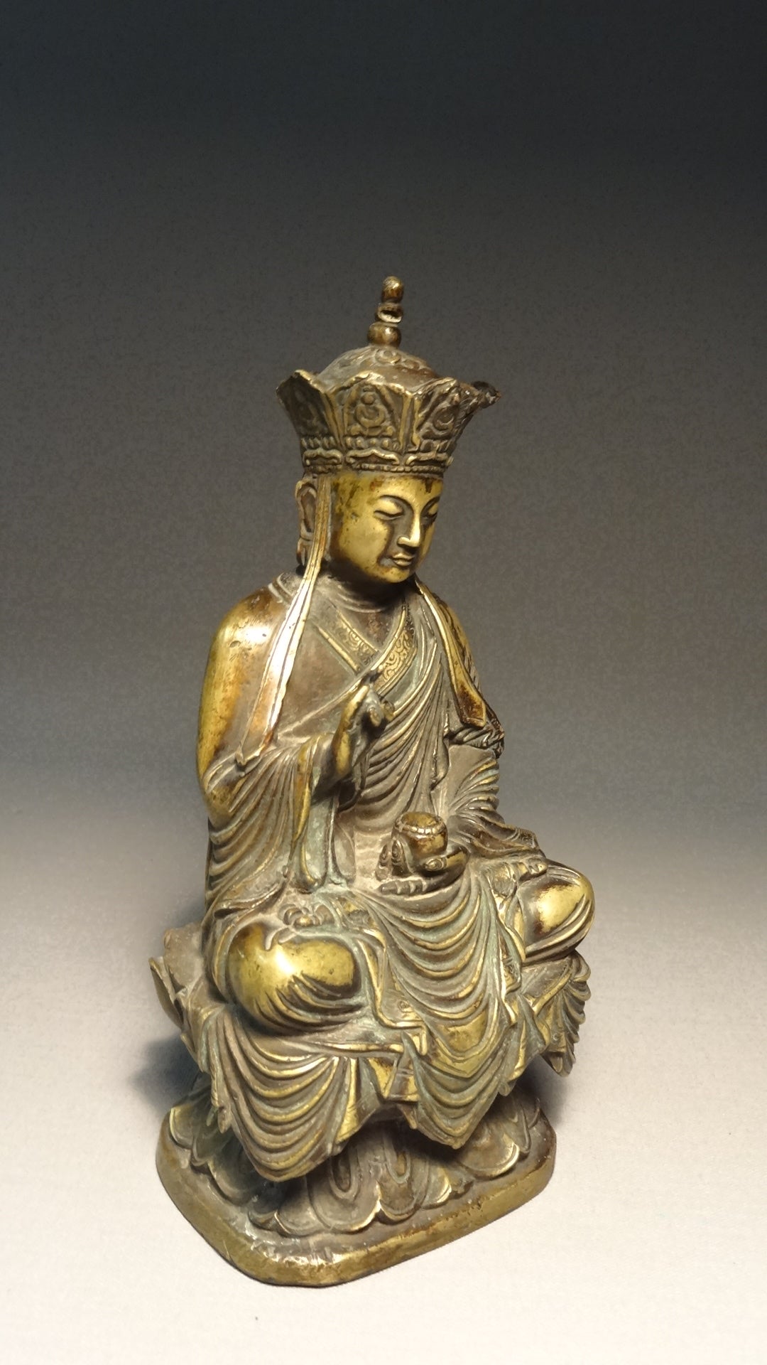 Antique Figure of Buddha Bronze