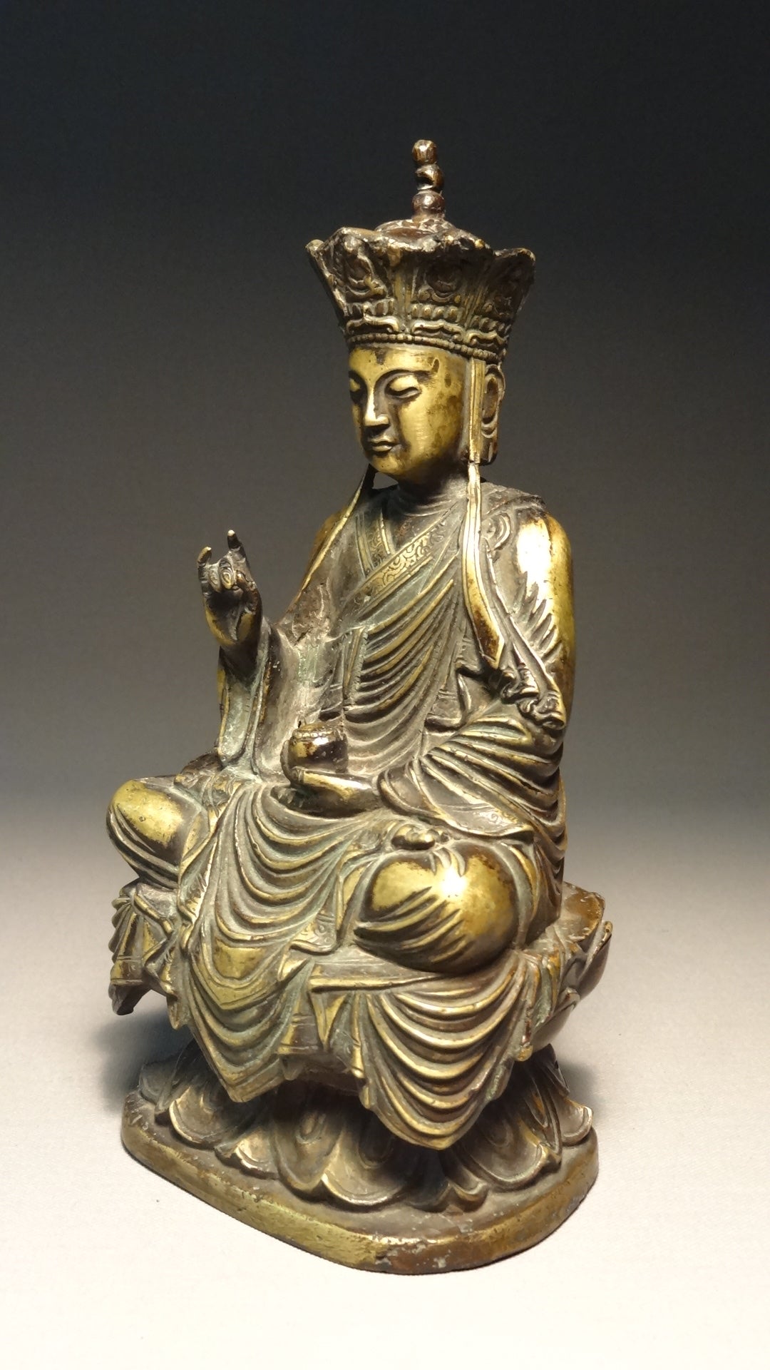 Antique Figure of Buddha Bronze