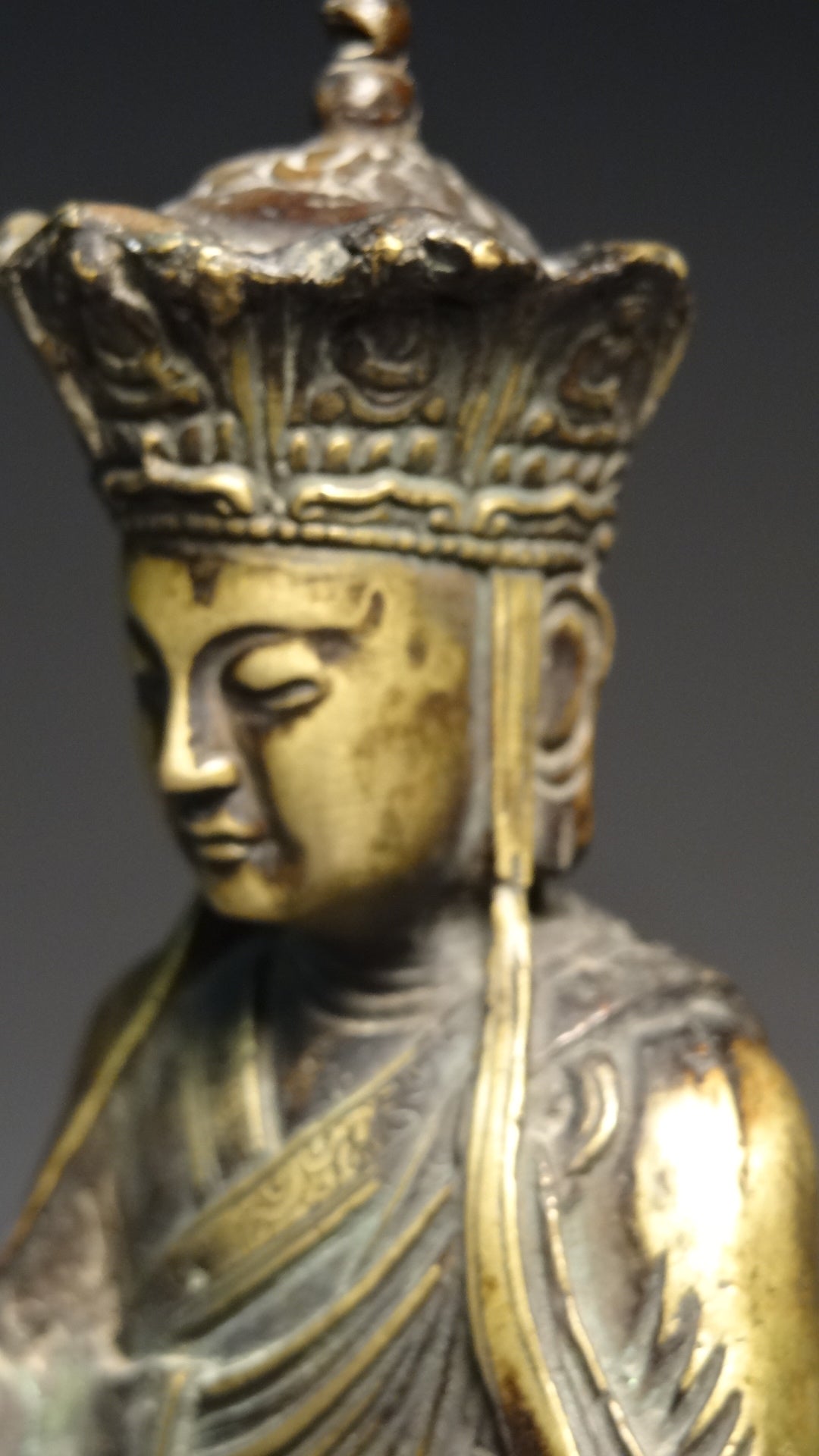 Antique Figure of Buddha Bronze