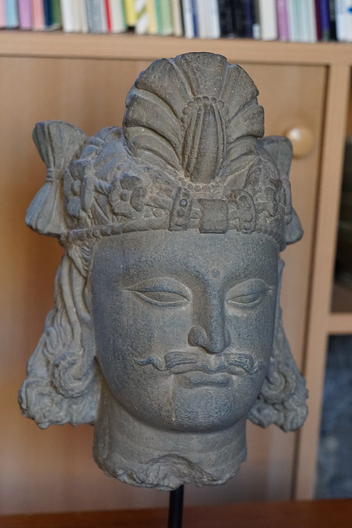 gray schist head of bodhisattva  head of bodhisattva  gandhara head  kushan period  schist head of bodhisattva kushana period 10