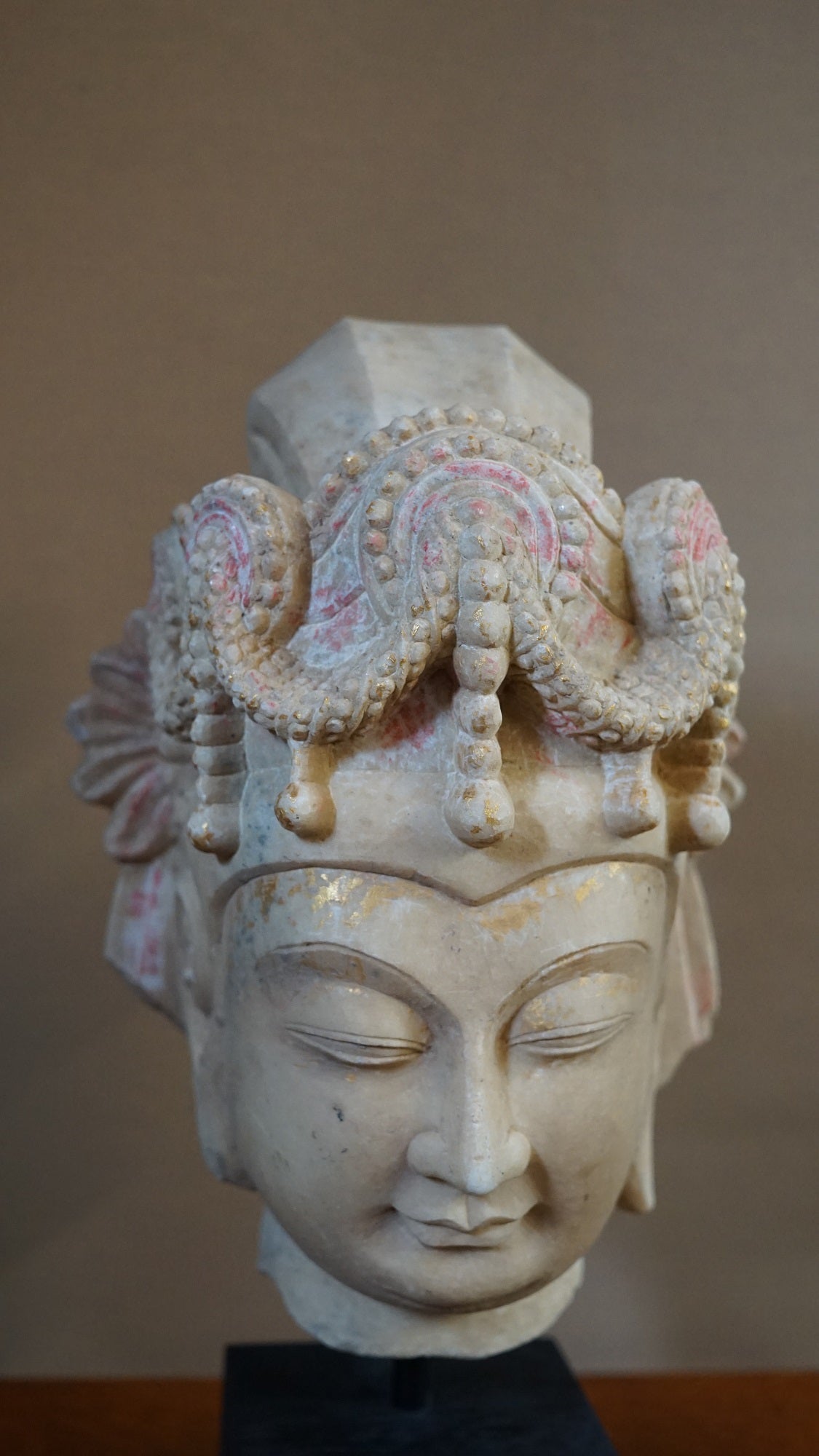 A fine Chinese marble head of Bodhisattva