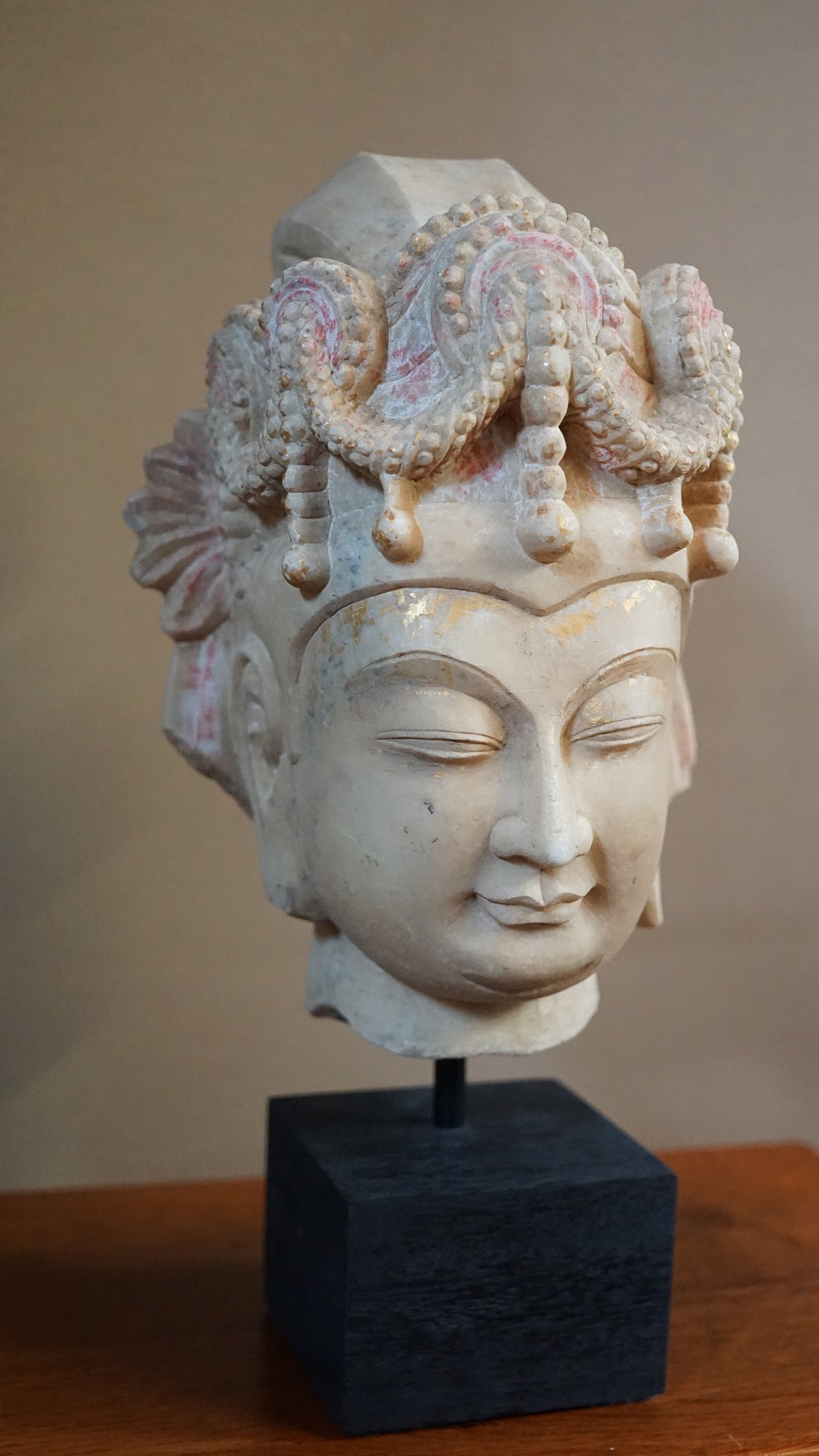 A fine Chinese marble head of Bodhisattva