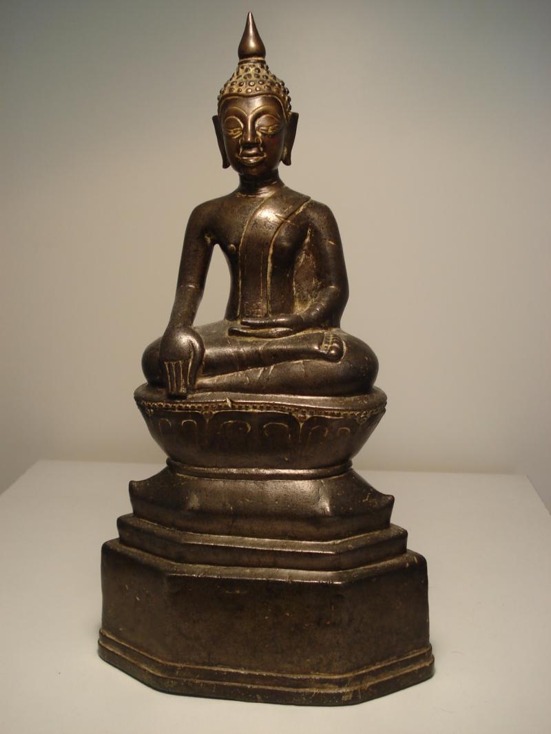 A Fine Bronze Thai seated figure of Buddha 15th c - AIE011