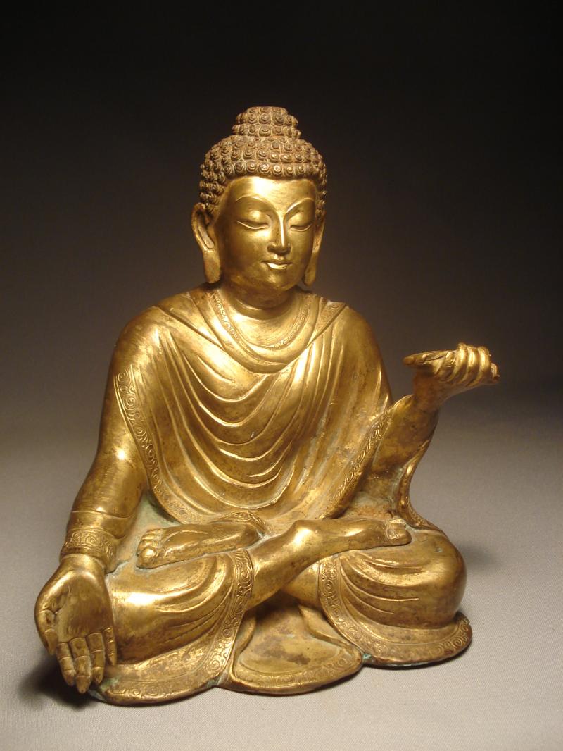 A Chinese Gilt Bronze Seated Figure of Buddha 19th-20th c - AIE015