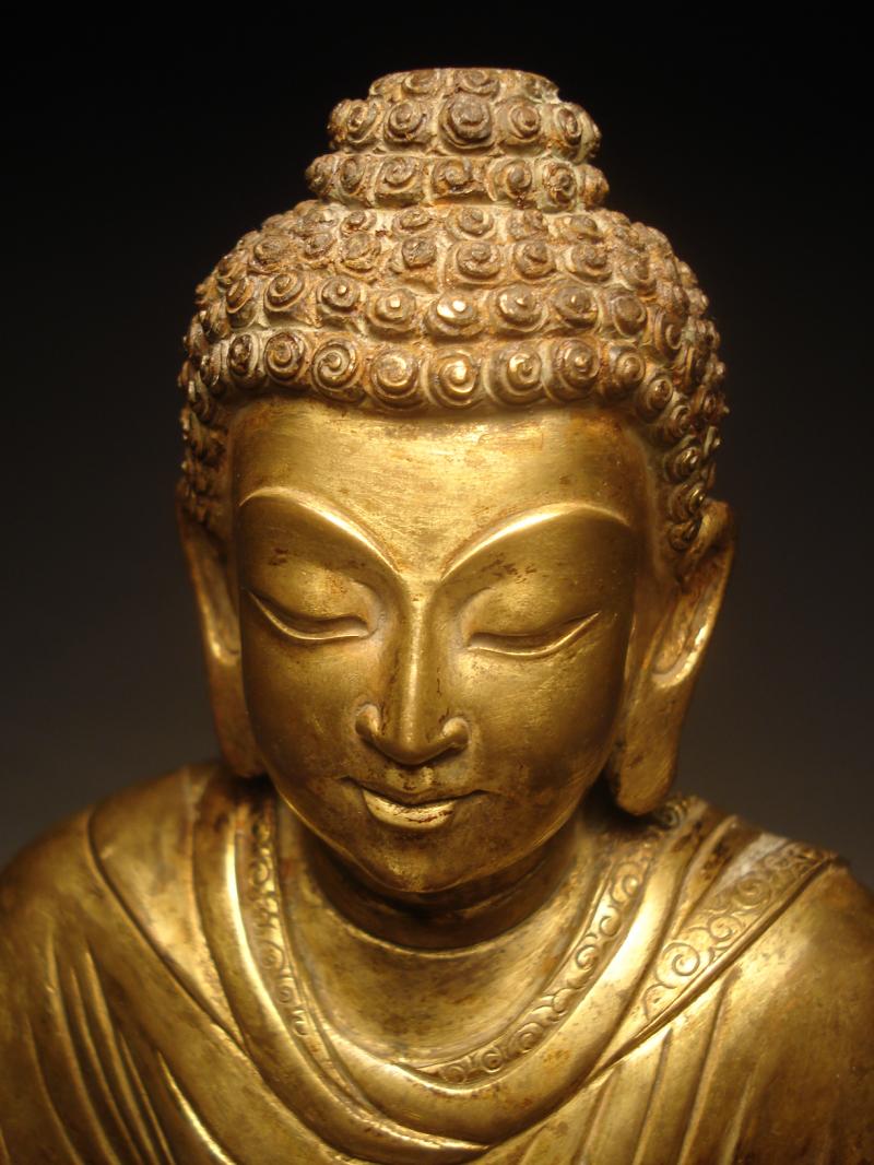 A Chinese Gilt Bronze Seated Figure of Buddha 19th-20th c - AIE015