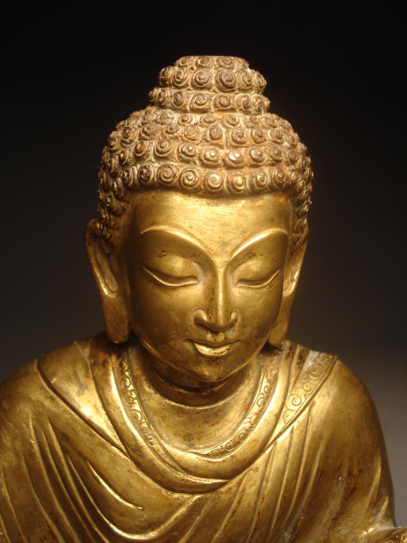 A Chinese Gilt Bronze Seated Figure of Buddha 19th-20th c - AIE015